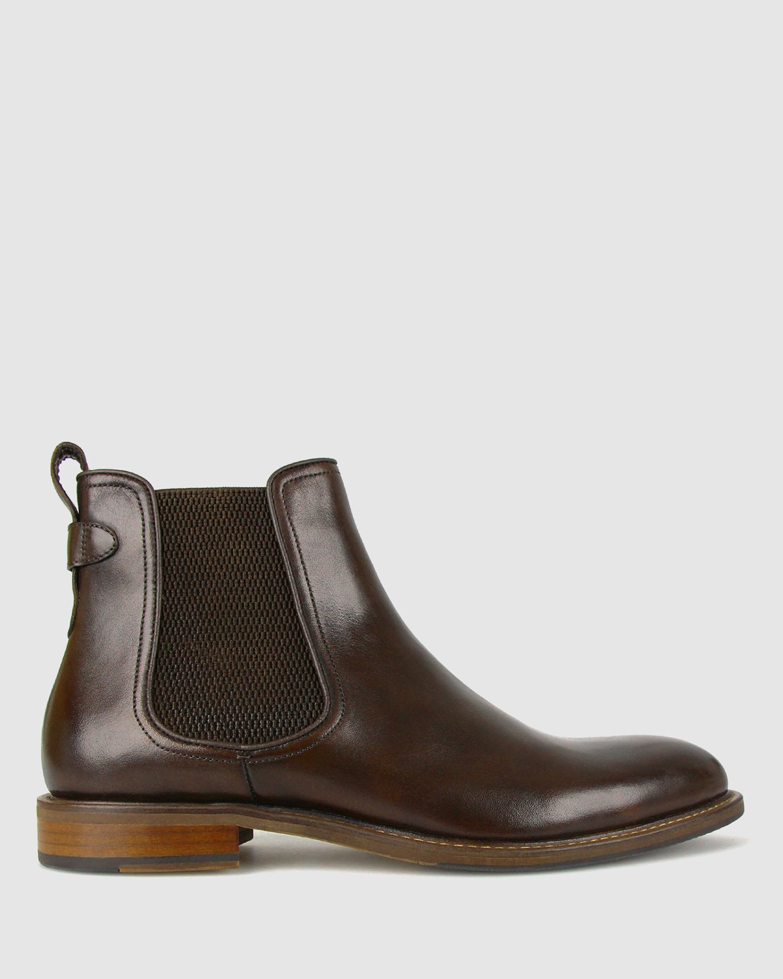 Buy JEFFERY Leather Chelsea Boots by Airflex online - Betts