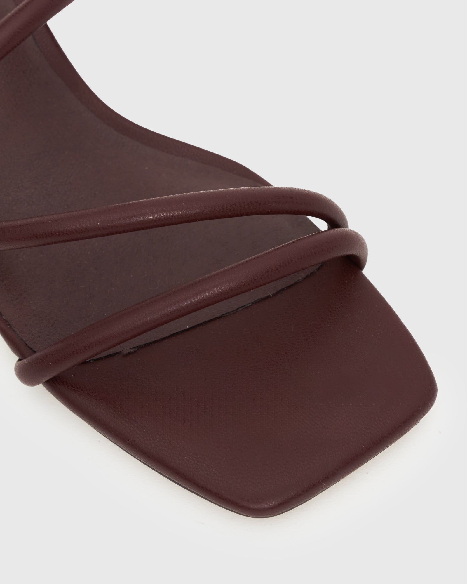 HALLIE Low Wooden Block Heel Mules