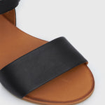 FLIGHT Leather Flat Sandals