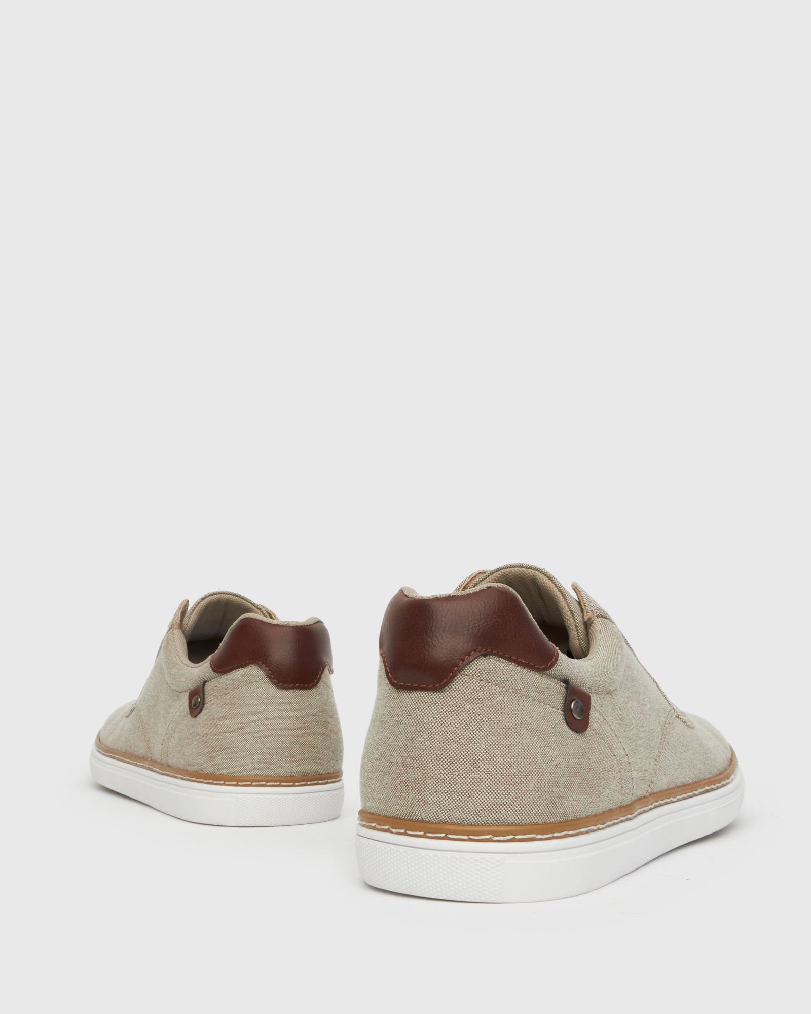 Dexter sneakers deals