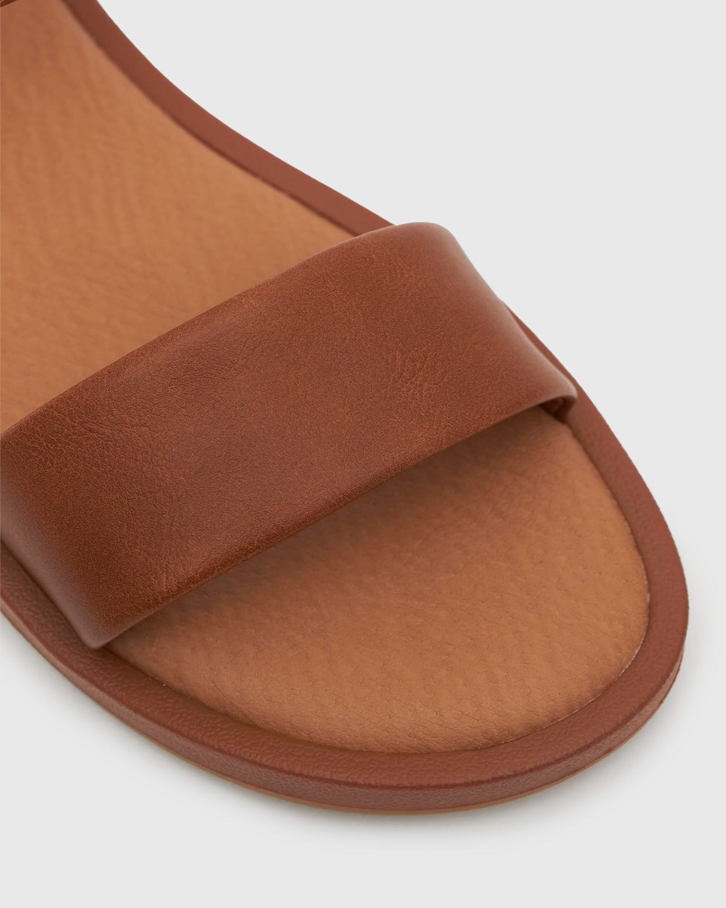FATE Vegan Comfort Sandals