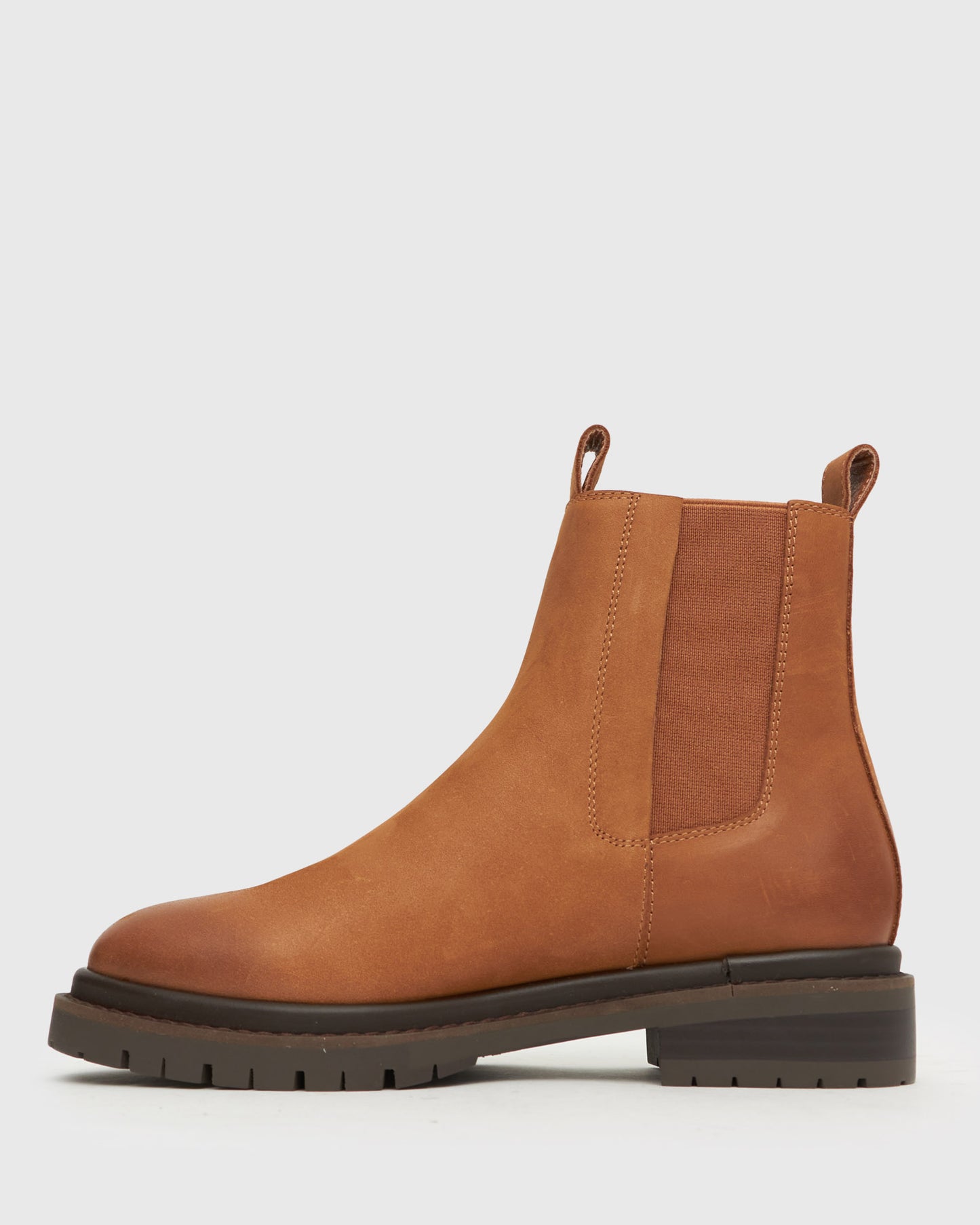 IVY Flat Leather Chelsea Boots