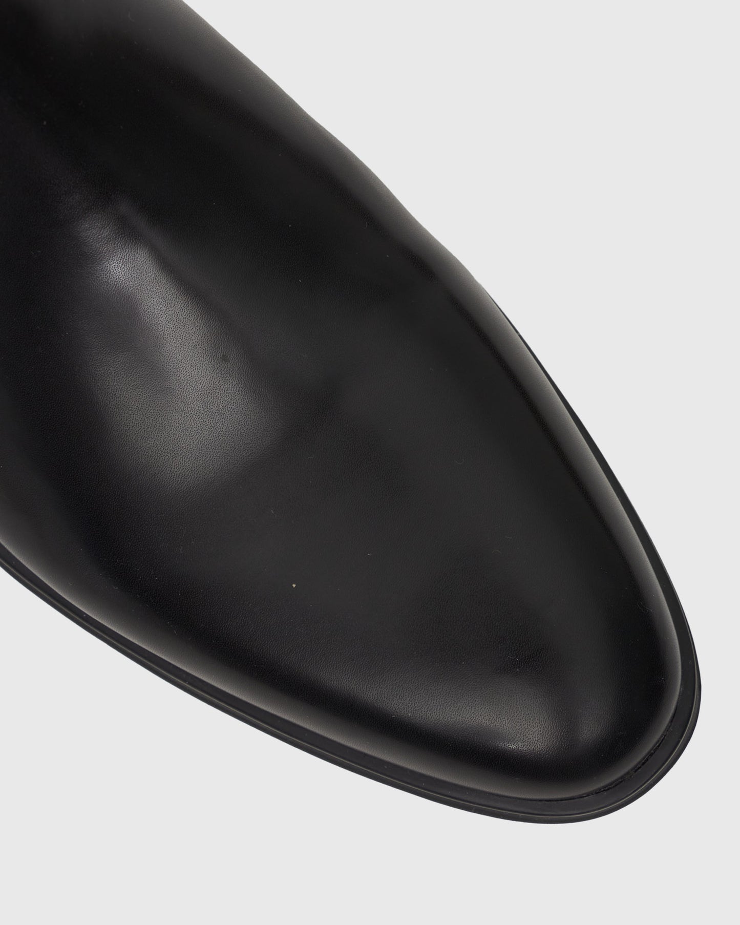 PRE-ORDER LEON Slip-on Chelsea Boots