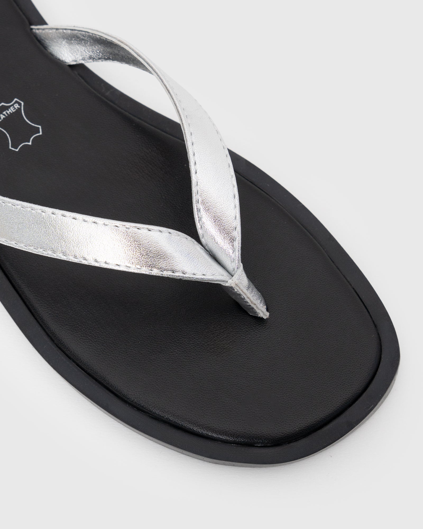 CRUSH Leather Thong Sandals
