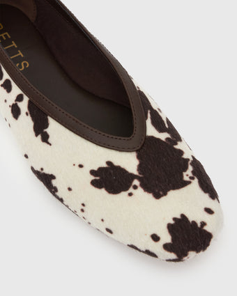 PRE-ORDER LENNOX Round Toe Ballet Flats