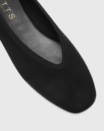 PRE-ORDER LENNOX Round Toe Ballet Flats
