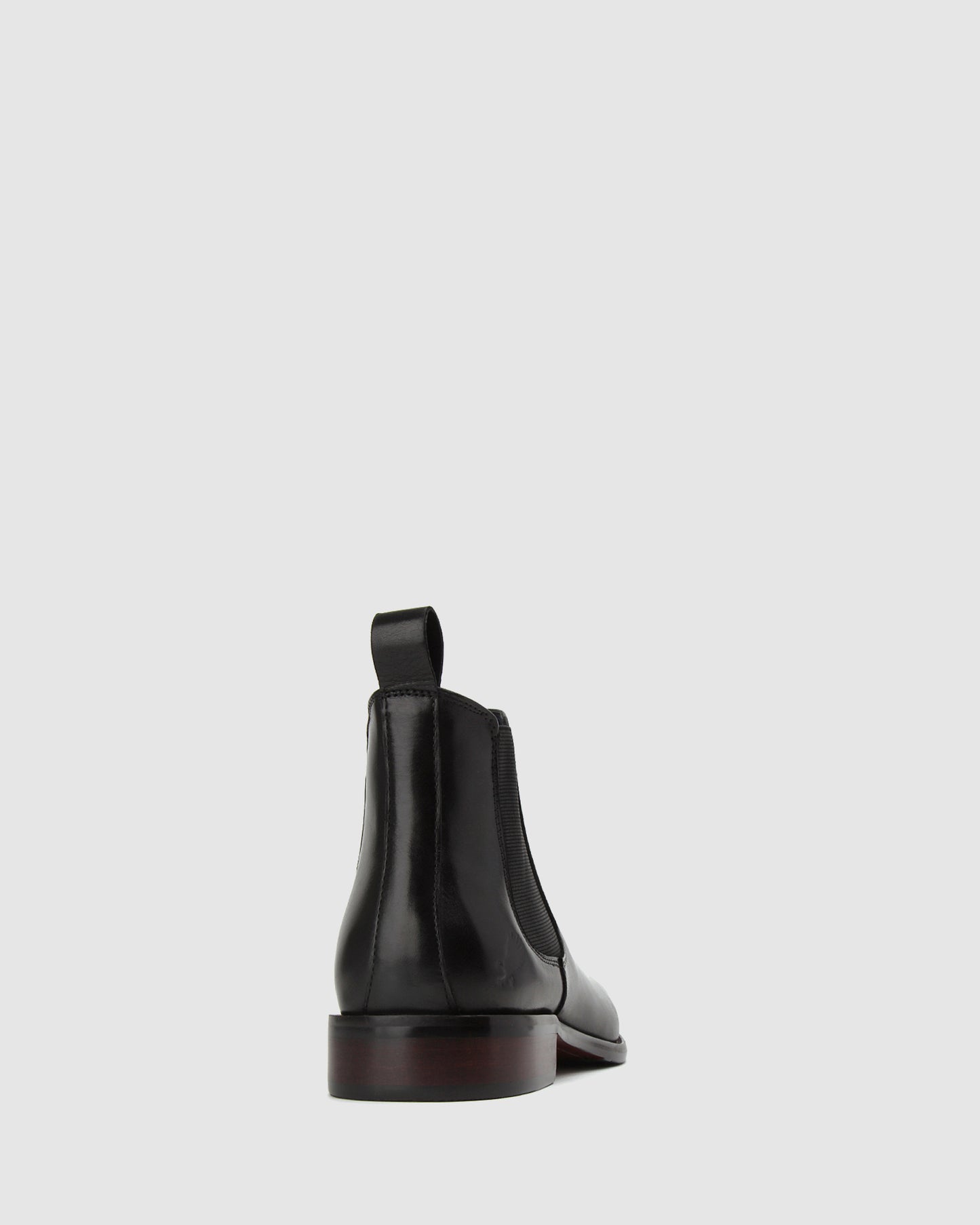 EVAN Leather Chelsea Boots