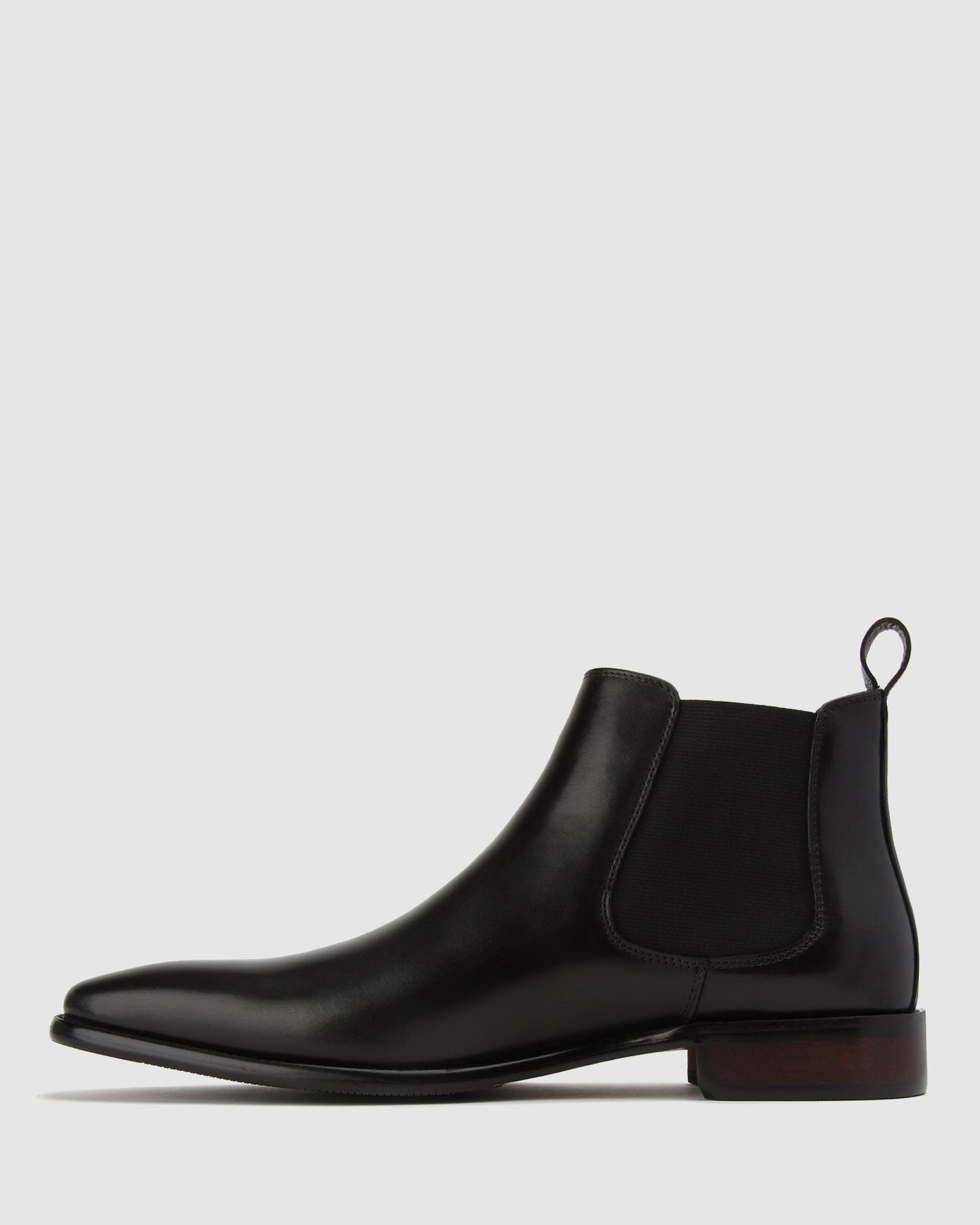 EVAN Leather Chelsea Boots